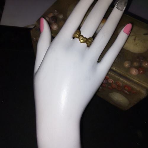 plain gold ring