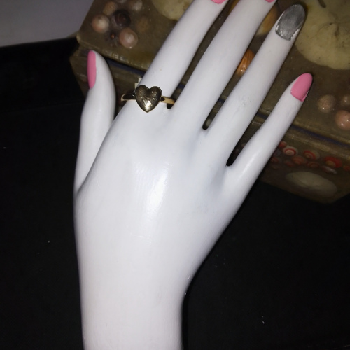 plain gold heart ring